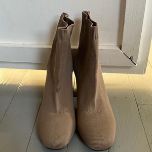 MIA heeled sweater boots size 8
